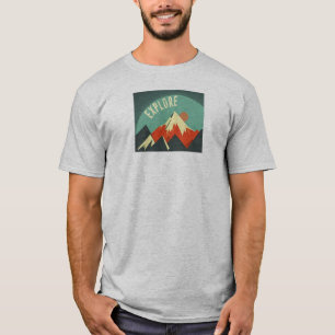 山々を探索 Tシャツ