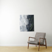 山々を覆う雲 タペストリー (インサイチュ)