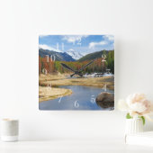 山およびマツとの巻上げコロラド川 スクエア壁時計 (ホーム)