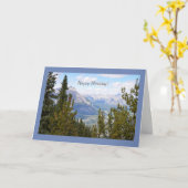 山が付いているハッピーバースデーの挨拶状 カード (黄色い花)