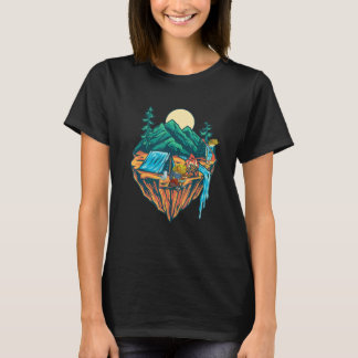 山でキャンピングをするカエルたち Tシャツ