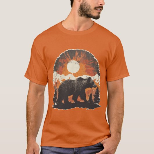 山とクマと夕焼けの少女 Tシャツ (正面)