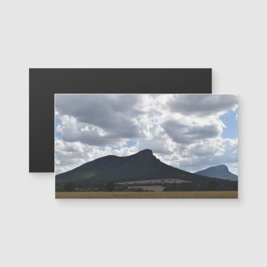 山とドラマチックな雲の下の突然 (正面/裏面)