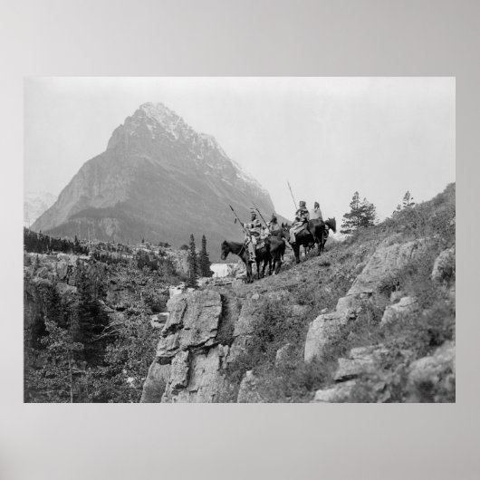 山とネイティブのアメリカ人の乗馬で崖 ポスター (正面)