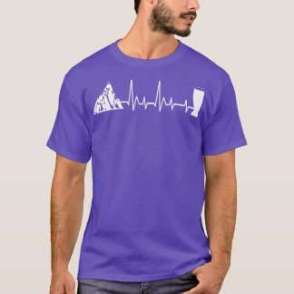 山とビールベルクタイゲンマウンテンスポーツモーウ Tシャツ