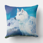 山と北の光を持つハスキー犬 クッション (裏面)