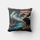 山と国旗の背景を持つ湖のそばのムース クッション (正面)