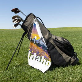 山と山花のあるアイダホの形 ゴルフタオル