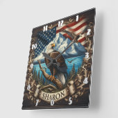 山と旗のあるハゲのワシ スクエア壁時計 (傾斜)