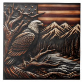 山と旗を持つアメリカの鷲の彫刻 タイル (正面)