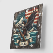 山と旗を持つイーグル スクエア壁時計 (傾斜)