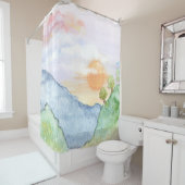 山と木の上の水色の夕日 シャワーカーテン (インサイチュ)