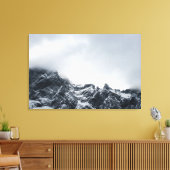 山と柔らかい雲の鋭いエッジ キャンバスプリント (インサイチュ (リビング))