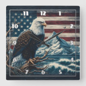山と波の近くの枝に止まるワシ スクエア壁時計 (正面)