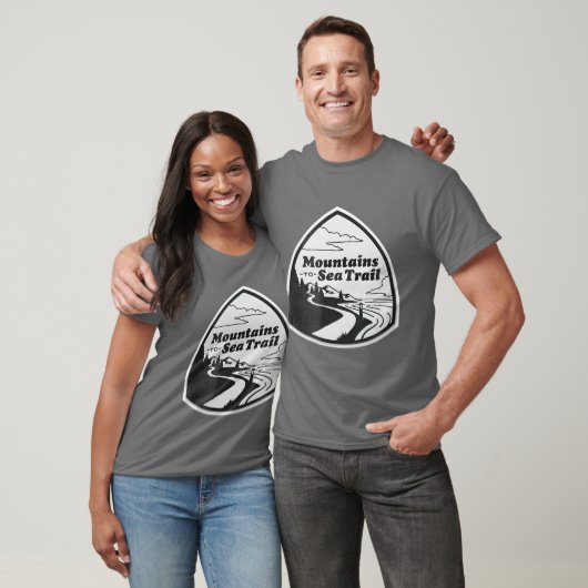 山と海 Tシャツ (ユニセックス)
