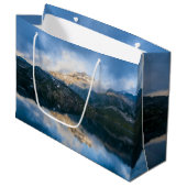 山と湖の風光明媚な自然写真 ラージペーパーバッグ (正面アングル)