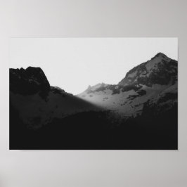 山に日光が当たる ポスター