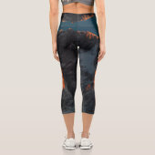 山に日没の光威厳のある灯 カプリレギンス (裏面)