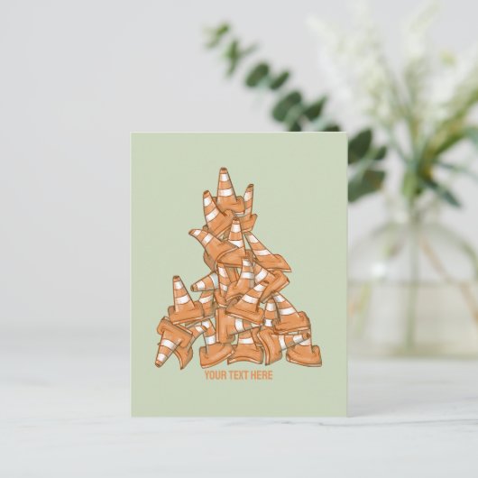 山のようなオレンジ色のロードコーン ポストカード (スタンド正面)