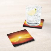 山のコースターセットの上の美しい夕日 スクエアペーパーコースター (インサイチュ)
