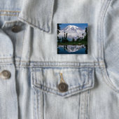 山のタンのみに映るレイニア山 缶バッジ (インサイチュ)