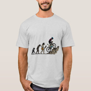 山のバイクもしくは自転車に乗る人 Tシャツ