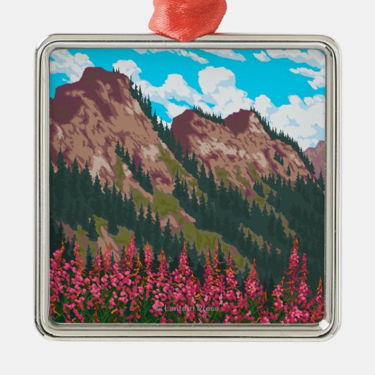 山のヴィンテージ旅行ポスターを持つFireweed メタルオーナメント (正面)