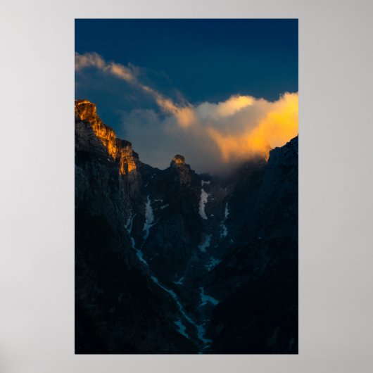 山の上で太陽の輝く最後の威厳のある息 ポスター (正面)