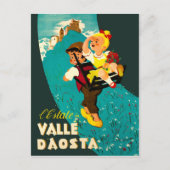 山の上で男の子と女の子ハイキング ポストカード (正面)