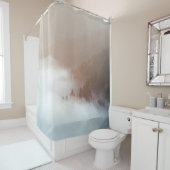 山の上には霧が立ち並ぶ木 シャワーカーテン (インサイチュ)