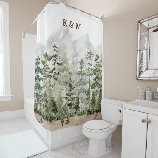 山の上のモノグラム水彩緑の松の森 シャワーカーテン (インサイチュ)