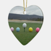 山の上の明るい色のゴルフボール セラミックオーナメント (左)