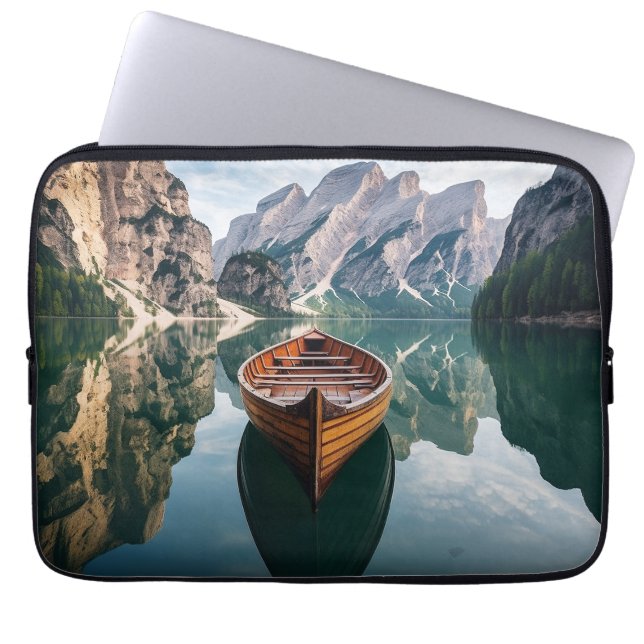 山の上の美しい日 ラップトップスリーブ (正面)