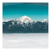 山の下の霧の海