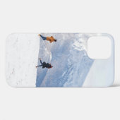 山の中におもしろいランニングやを持つ人々 Case-Mate iPhoneケース (裏面 (横))