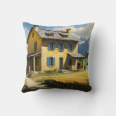 山の中に古い家がある牧歌的な田舎 クッション (裏面)