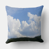 山の中の美しい雲… クッション (裏面)