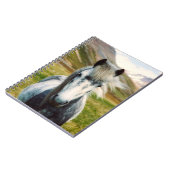 山の中の野生の灰色の馬 ノートブック (左側)