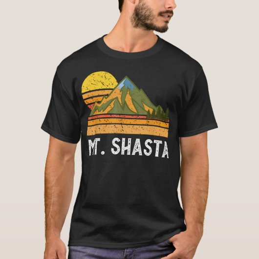 山の休暇 - 山登り ハイキング 登山 Tシャツ (正面)