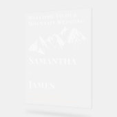 山の冬のウェディングウェルカムフロステッド アクリルサイン (傾斜)