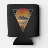 山の夜明けの自然の夕焼けの風景 缶クーラー (裏面)