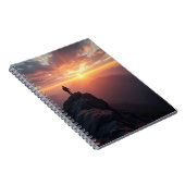 山の威厳のある頂上から見る日の出 ノートブック (右側)