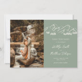 山の屋外セージ緑の結婚式の日付を保存 マグネット招待状 (正面)