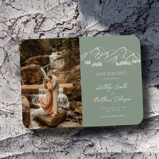 山の屋外セージ緑の結婚式の日付を保存 マグネット