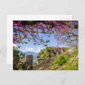 山の岩とピンクのさくらんぼの花 ポストカード (正面/裏面)