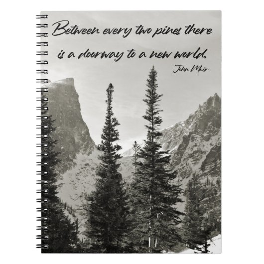 山の新しい世界への入り口 ノートブック (正面)