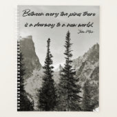 山の新しい世界への入り口 プランナー手帳 (正面)