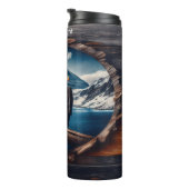 山の景色に囲まれたハゲのワシ タンブラー (回転右)