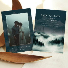 山の松の森の霧の日付を保存 招待状