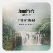 山の森のキッチンで素敵な滝 スクエアシール (正面)